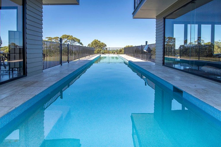 Beach Houses (Suffolk Park, New South Wales, Australia)