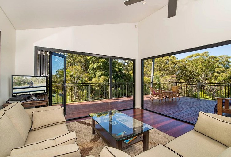 Beach Houses (Suffolk Park, New South Wales, Australia)