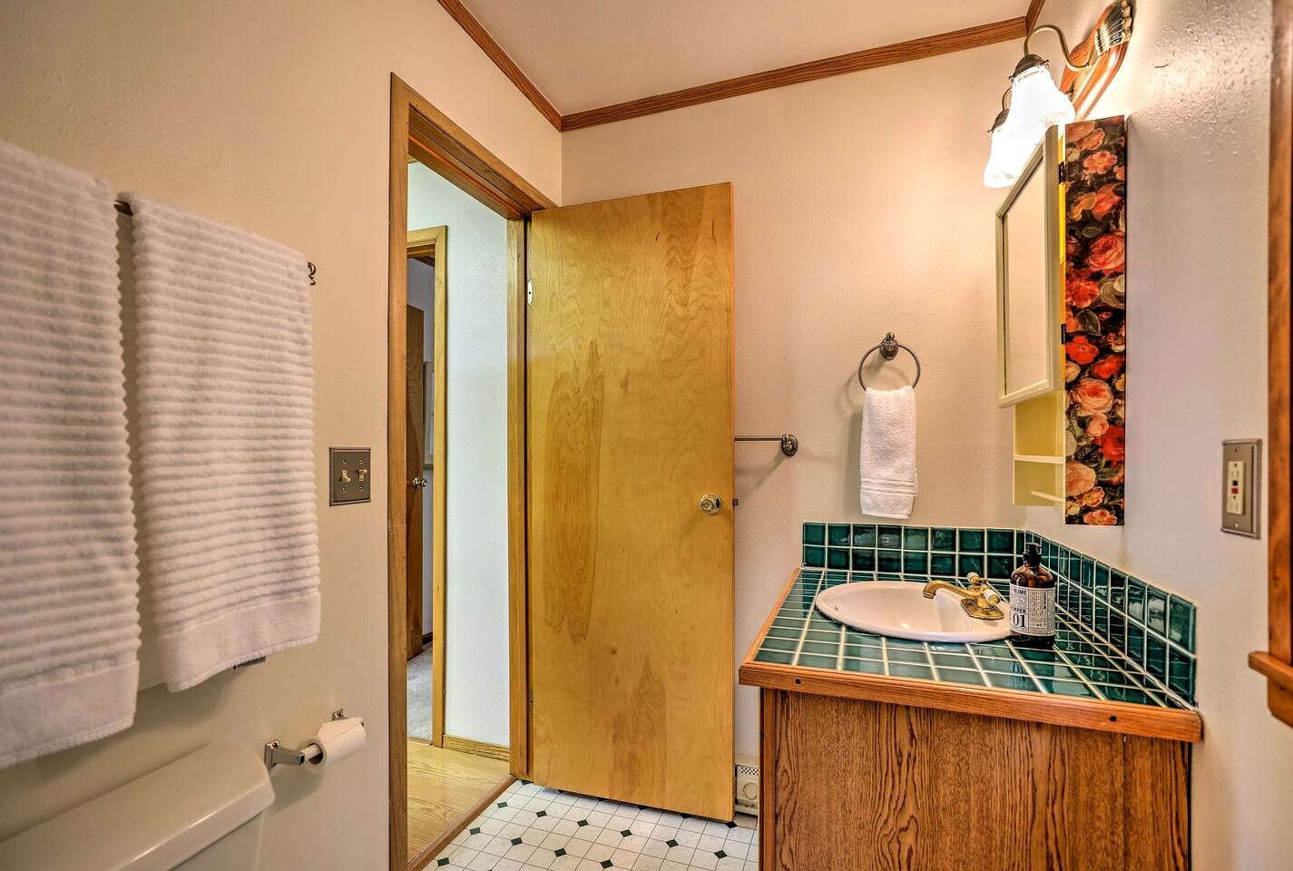 Inviting Alaska Apartment with Mountain Views & Easy Trail Access near Downtown Juneau