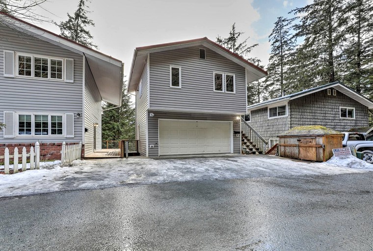 Inviting Alaska Apartment with Mountain Views & Easy Trail Access near Downtown Juneau