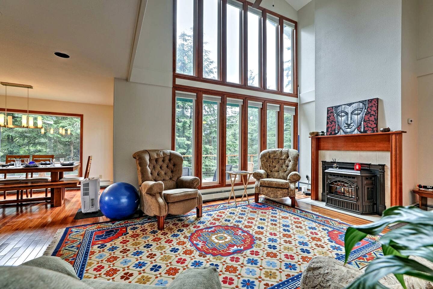 Scenic Dual-Retreat Vacation Home with Hot Tub & Mountain Views Near Trails in Juneau, Alaska