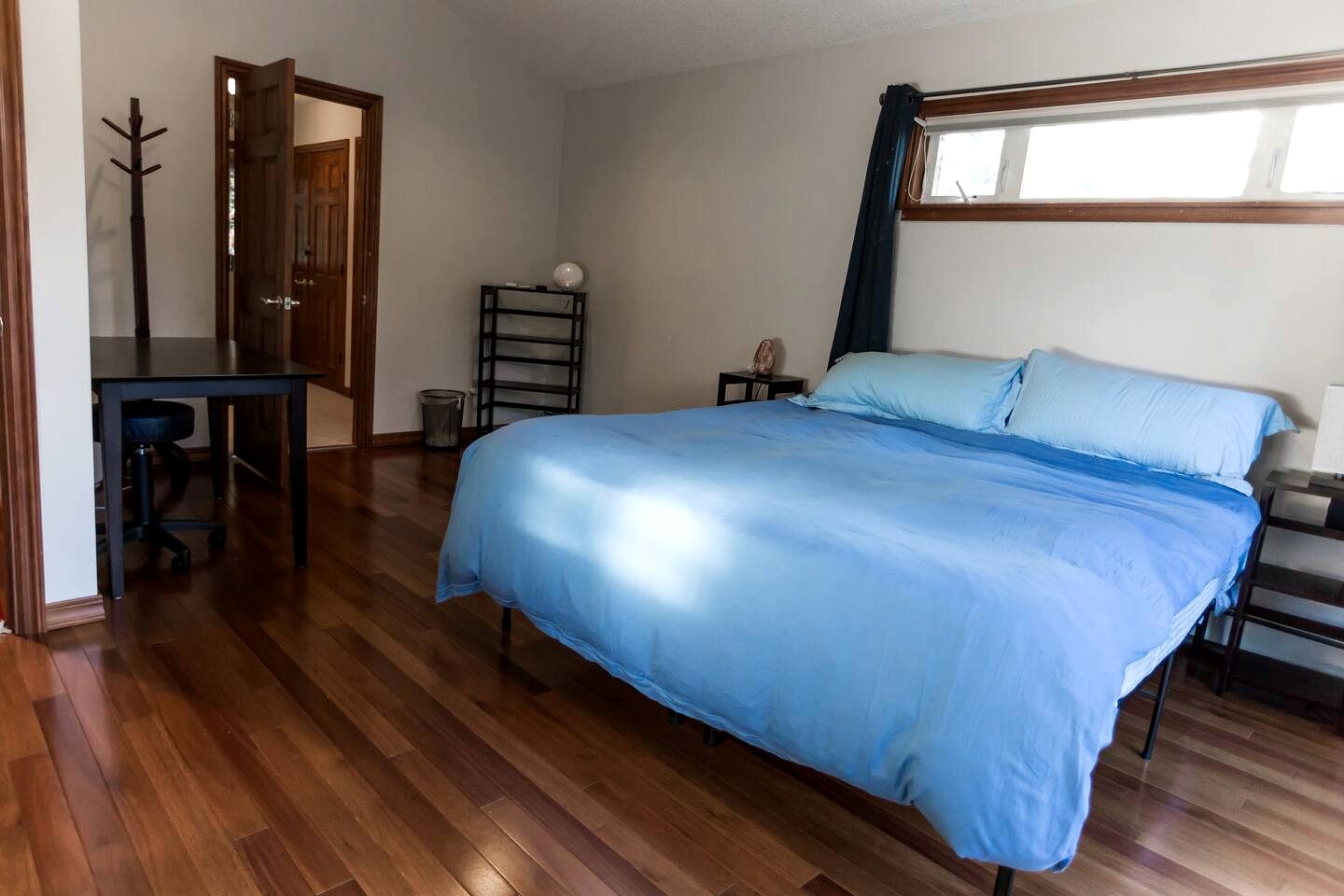Scenic Dual-Retreat Vacation Home with Hot Tub & Mountain Views Near Trails in Juneau, Alaska