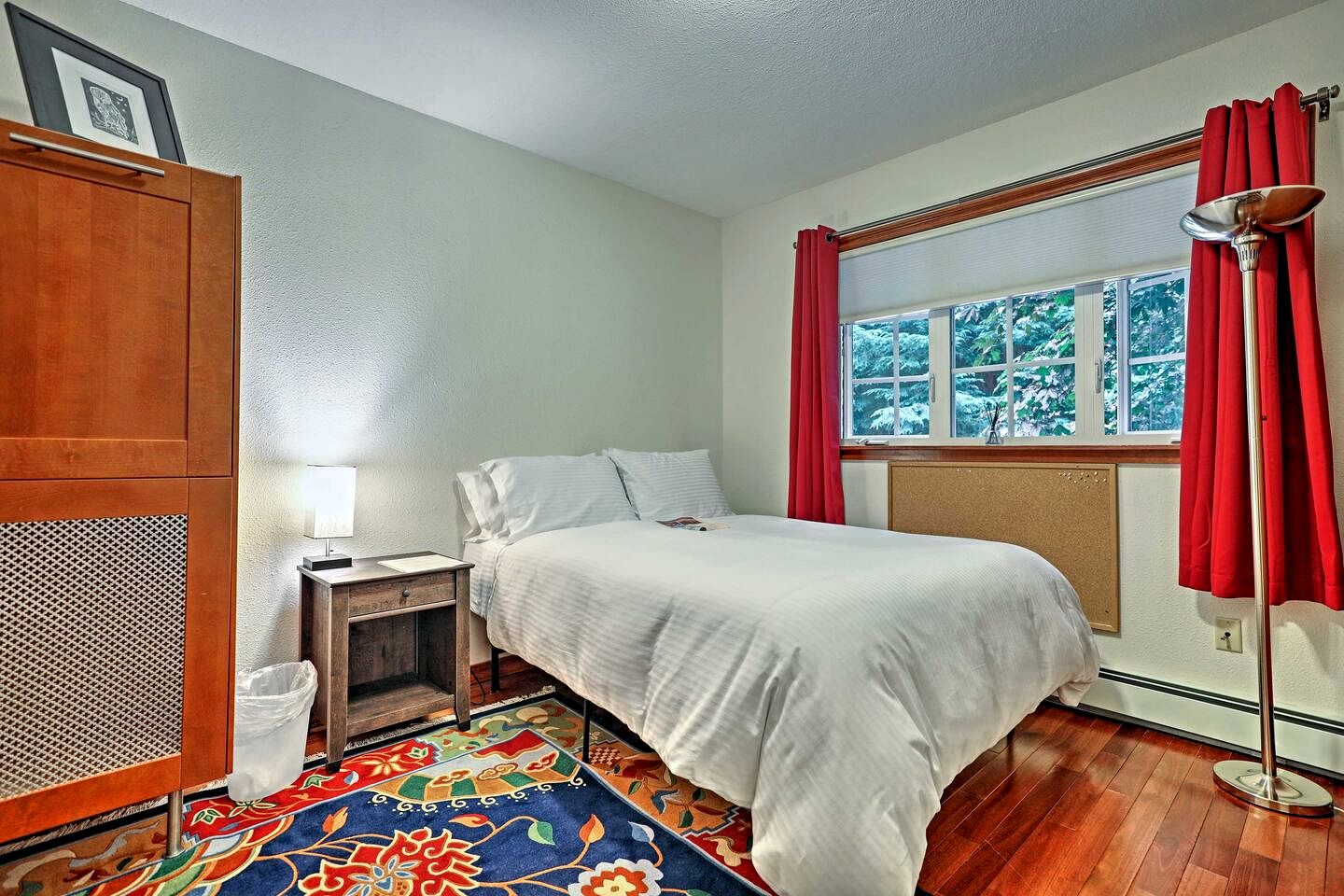 Scenic Dual-Retreat Vacation Home with Hot Tub & Mountain Views Near Trails in Juneau, Alaska