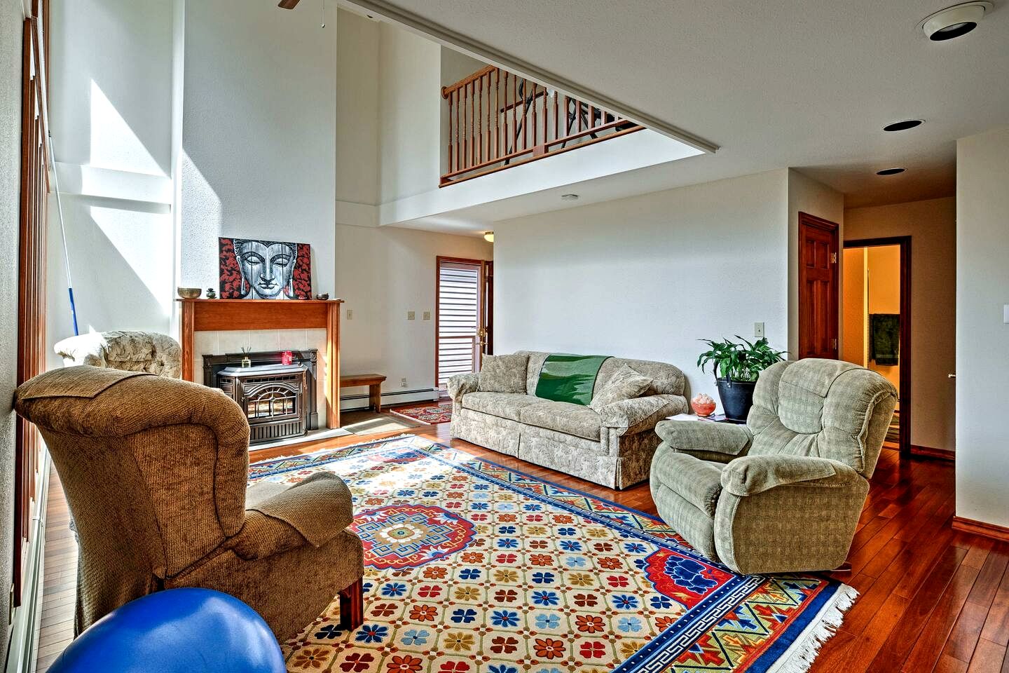 Scenic Dual-Retreat Vacation Home with Hot Tub & Mountain Views Near Trails in Juneau, Alaska