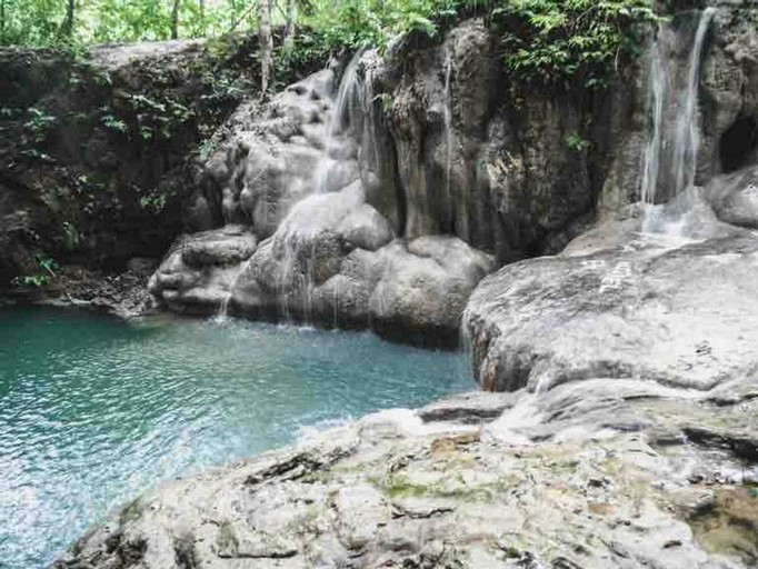 Cabins (Cristo Rey, Cayo District, Belize)