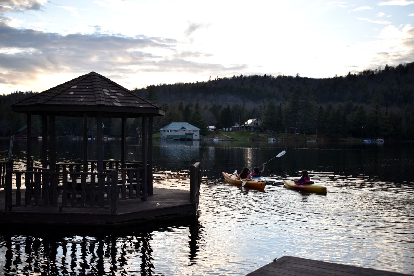 Amazing Lakeside Cabin in the Adirondacks for a Peaceful Getaway by Big Moose Lake, New York