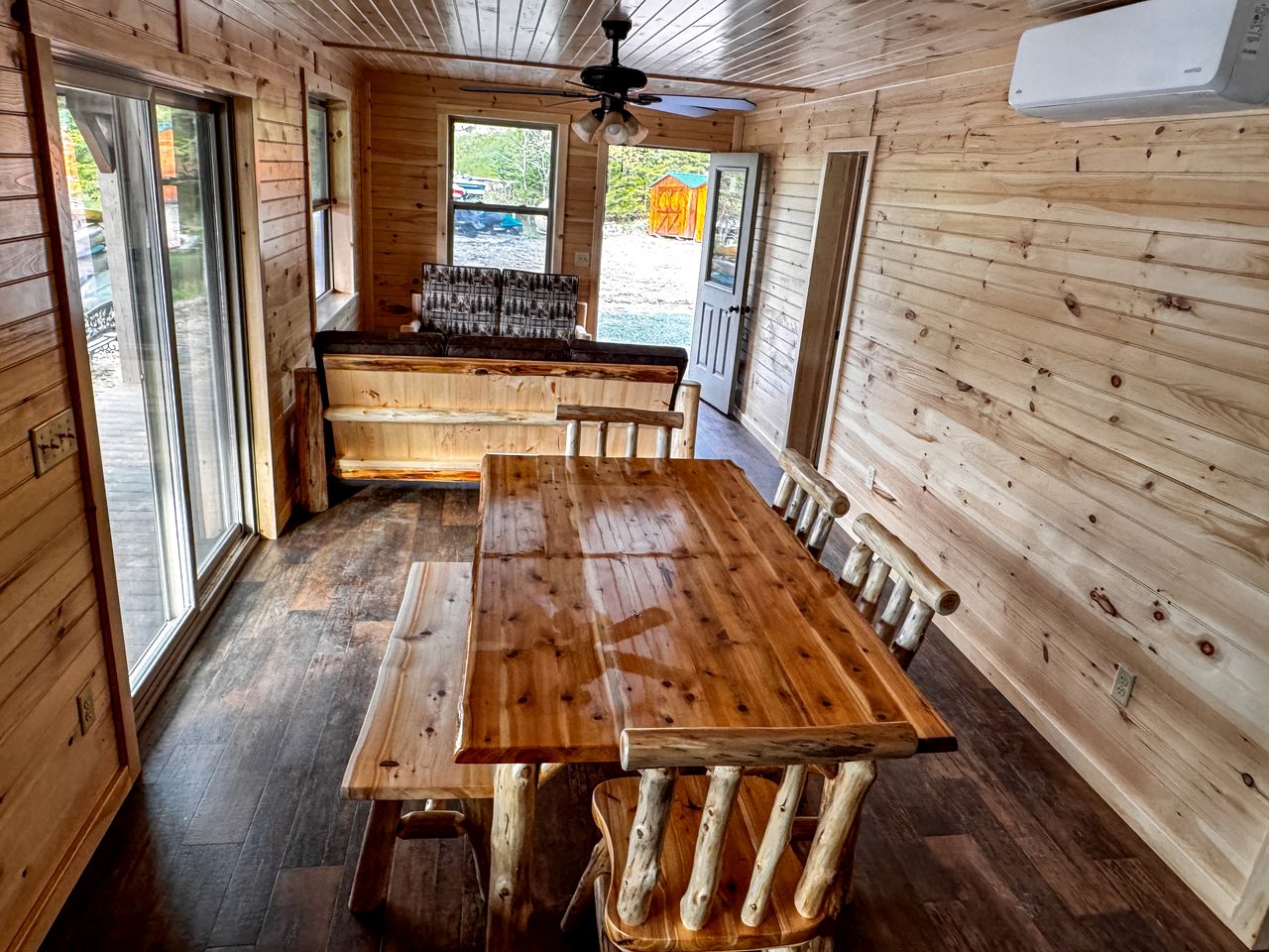 Amazing Lakeside Cabin in the Adirondacks for a Peaceful Getaway by Big Moose Lake, New York