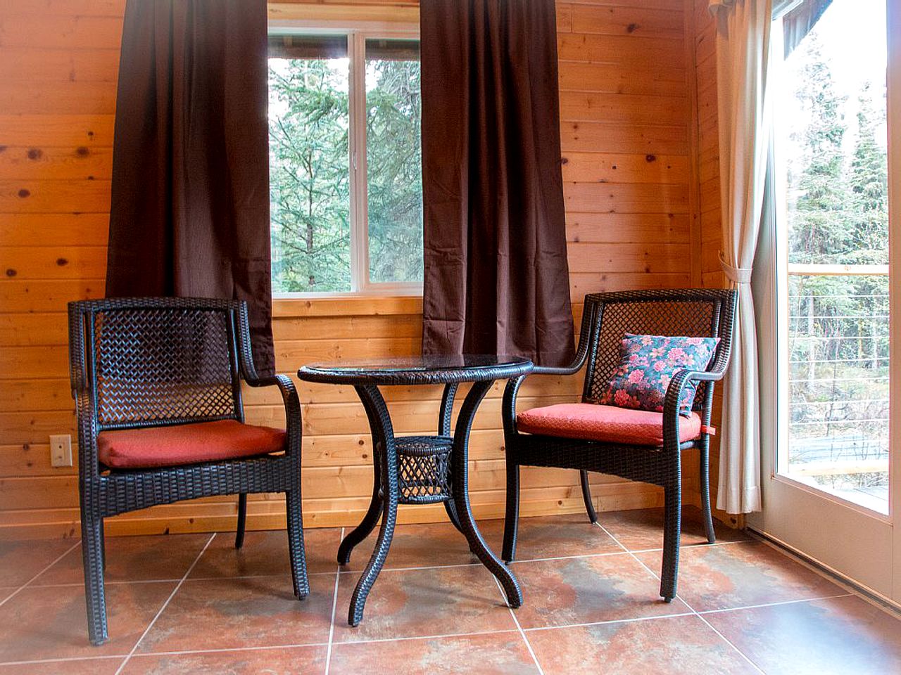Rustic Log Cabin on the Banks of Kenai Lake, Alaska
