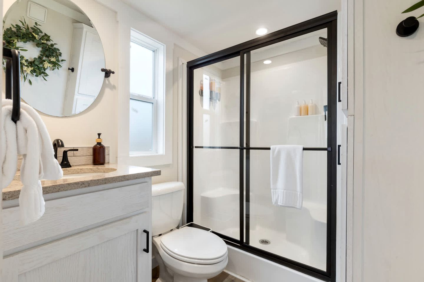 Contemporary Tiny Home Escape with Resort Amenities Near Fredericksburg, TX