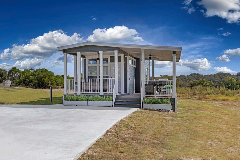 Contemporary Tiny Home Escape with Resort Amenities Near Fredericksburg, TX