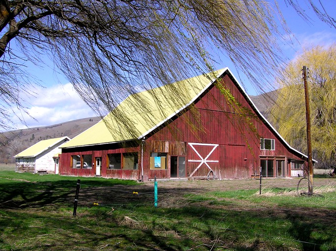 Justesen Ranch Barn, Barns, Tygh Valley, United States of America