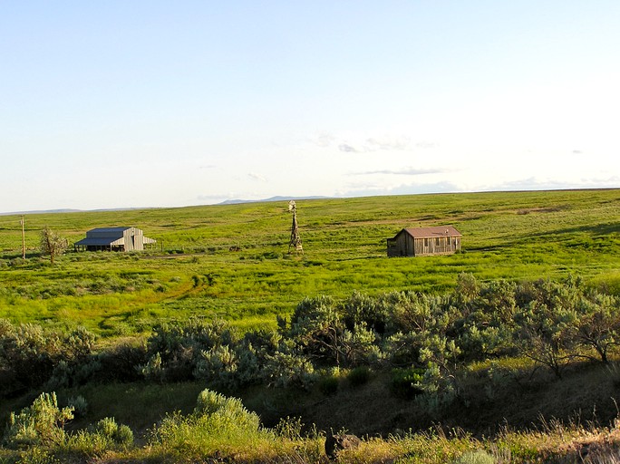 Cabins (Grass Valley, Oregon, United States)