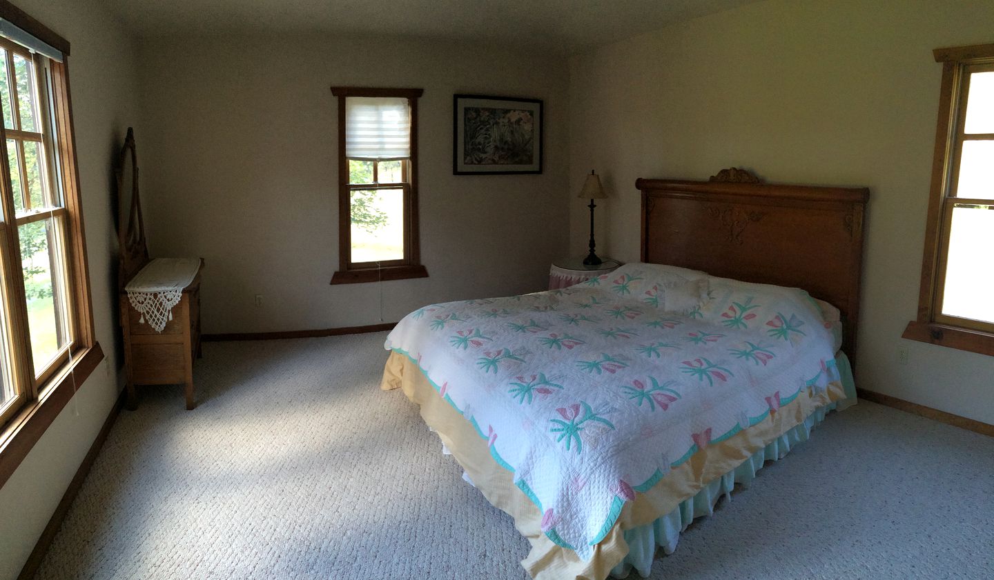 Charming Log Cabin Rental with Outdoor Grill near Gifford Pinchot National Forest