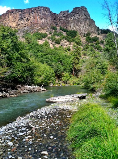 Log Cabins (Tygh Valley, Oregon, United States)