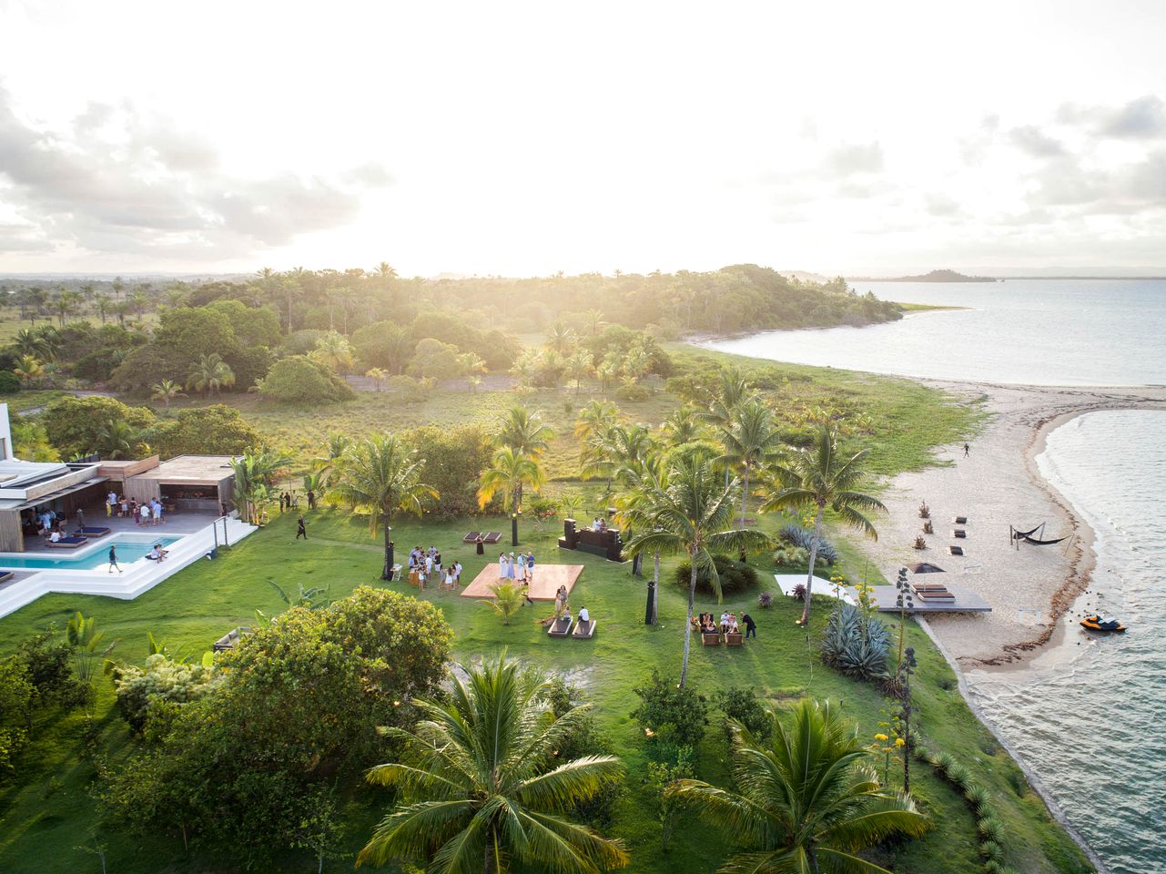 Picturesque Beachfront Suite in a Stunning Lodge for a Getaway near Marau, Bahia