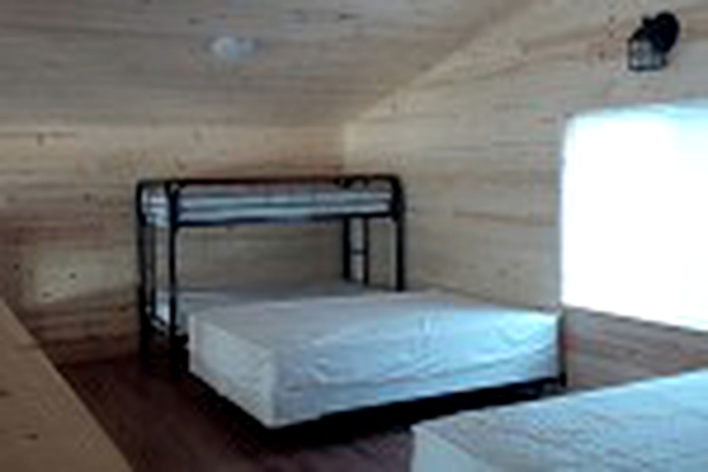 Spacious Cabin Rental Perfect for Families or Large Groups near Armstrong, Ontario