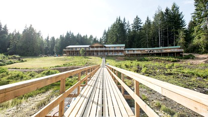 Cozy Accommodation Perfect for a Fishing Getaway in Quatsino, British Columbia photo 5