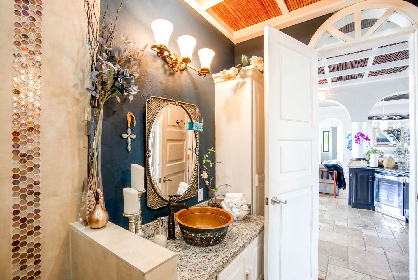 Stunning Oceanfront Beach House with Swimming Pool in Belize City, Belize District