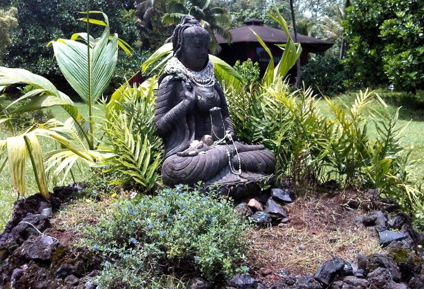 Romantic Vacation Getaway at a Yoga Retreat in Pahoa, Hawaii