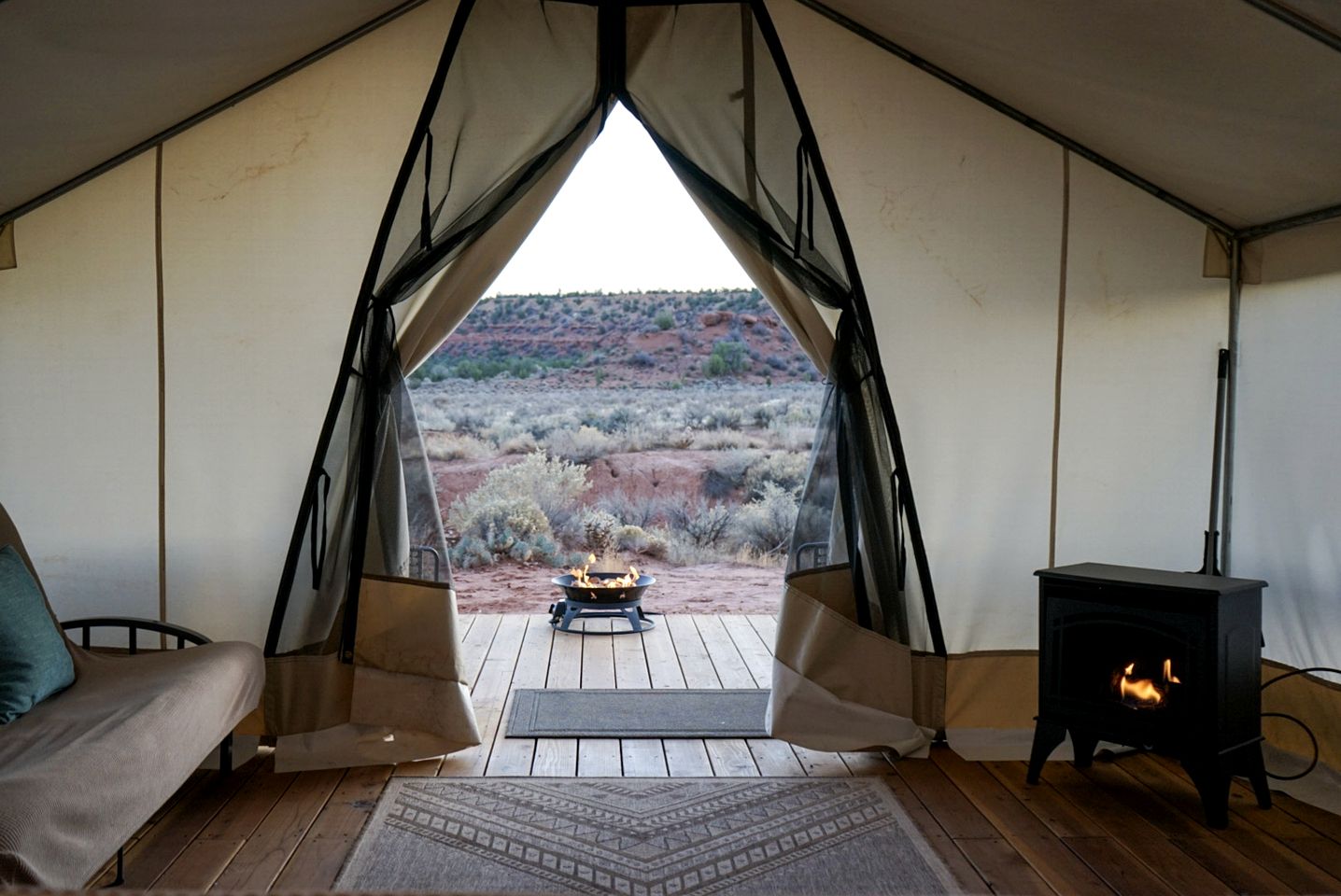 Kanab's Glamping Getaway with Your Pet: Comfort Meets Adventure