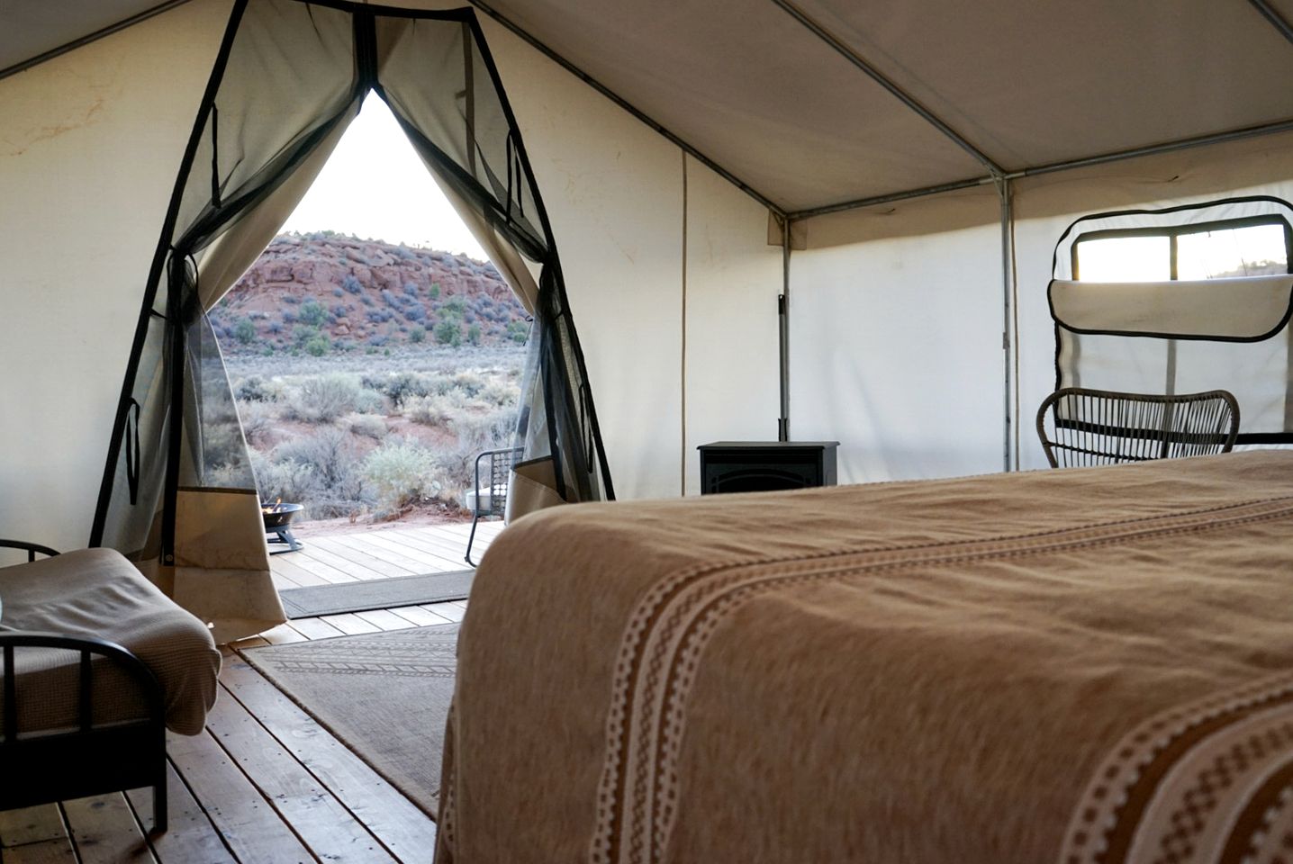 Kanab's Glamping Getaway with Your Pet: Comfort Meets Adventure