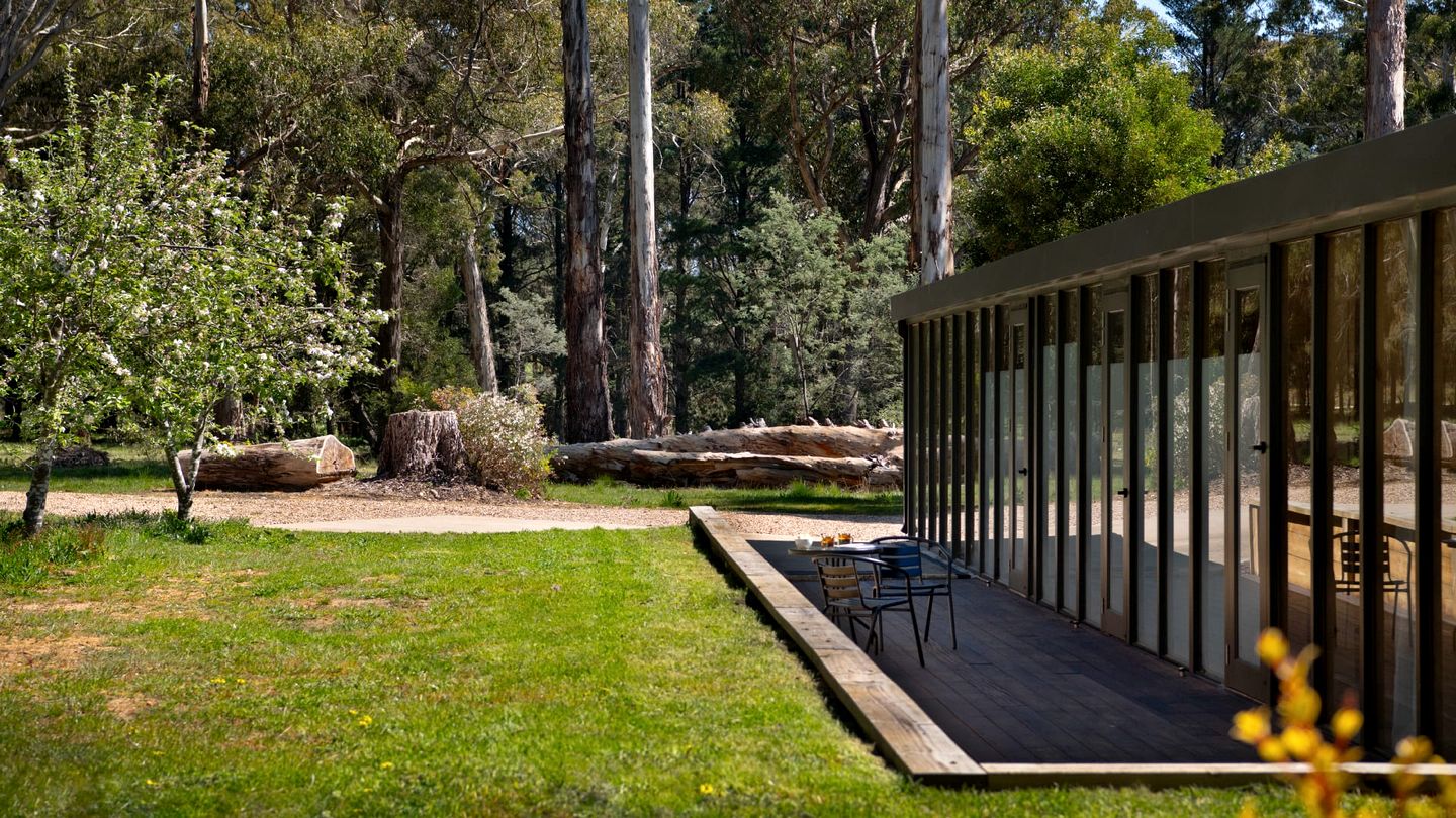 Off-Grid Luxurious Rental Idyllic for Group Getaways in Victoria