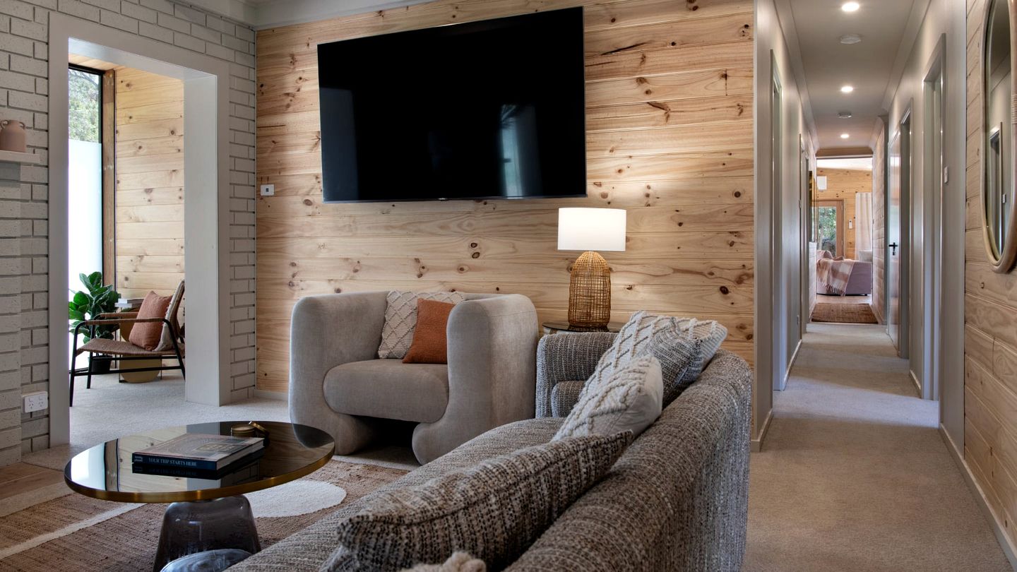 Off-Grid Luxurious Rental Idyllic for Group Getaways in Victoria