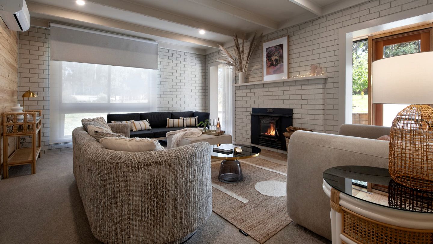 Off-Grid Luxurious Rental Idyllic for Group Getaways in Victoria