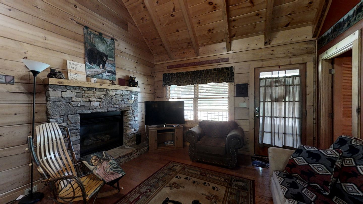 Enchanting Cabin with Spa, Pool Table and Barbecue in Pigeon Forge, Tennessee