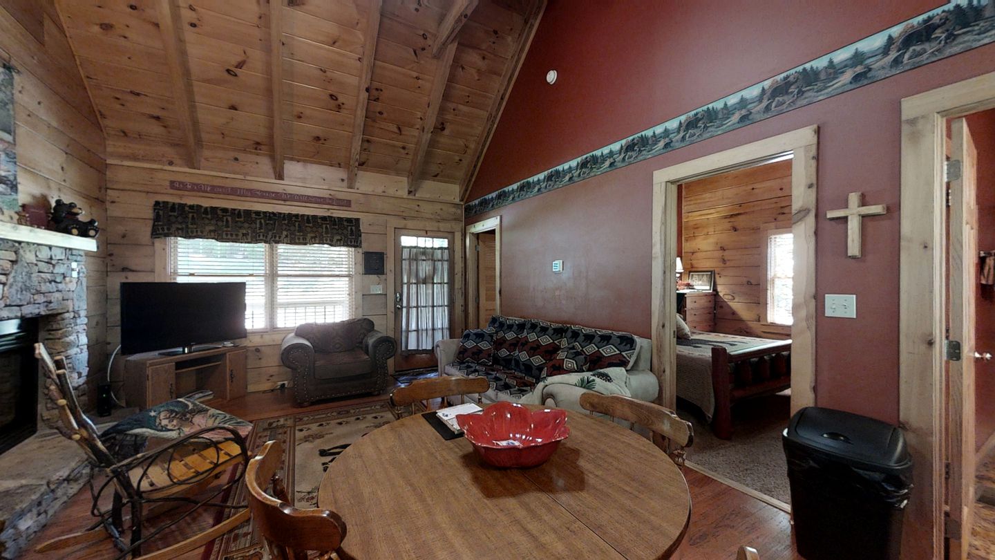 Enchanting Cabin with Spa, Pool Table and Barbecue in Pigeon Forge, Tennessee