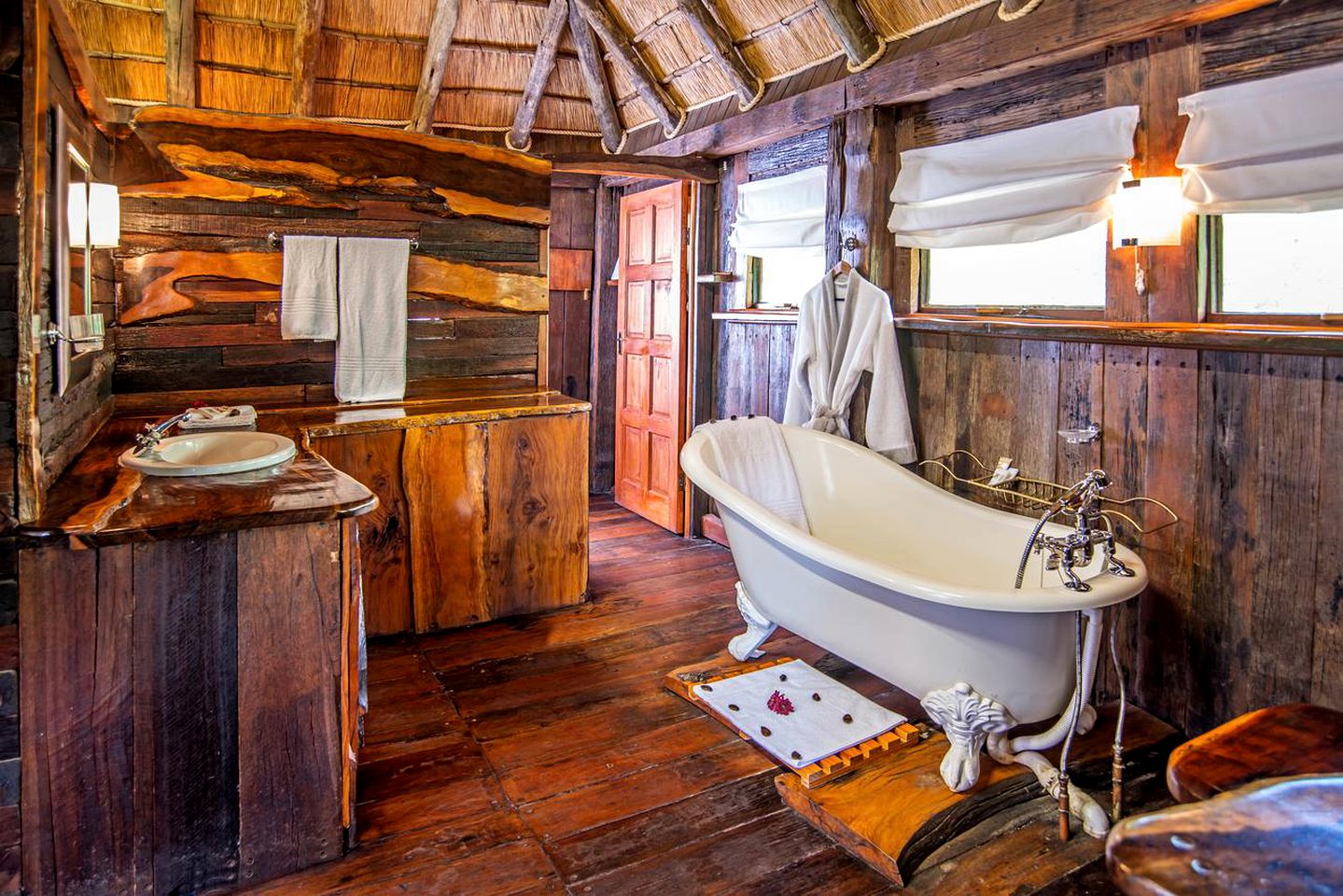 Family-Friendly Safari Accommodation in Makutsi Reserve, South Africa