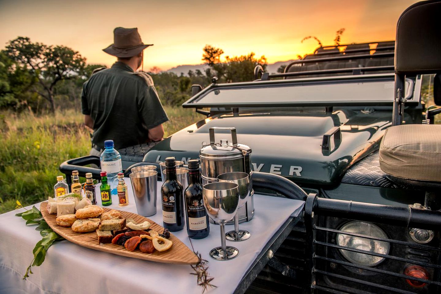 Luxurious Romantic Safari Suite in Makutsi Game Reserve, South Africa