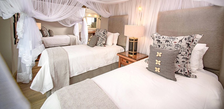 Luxury Lodge Rental with Pool in Hoedspruit, South Africa | Cottages (Hoedspruit, Limpopo, South Africa)