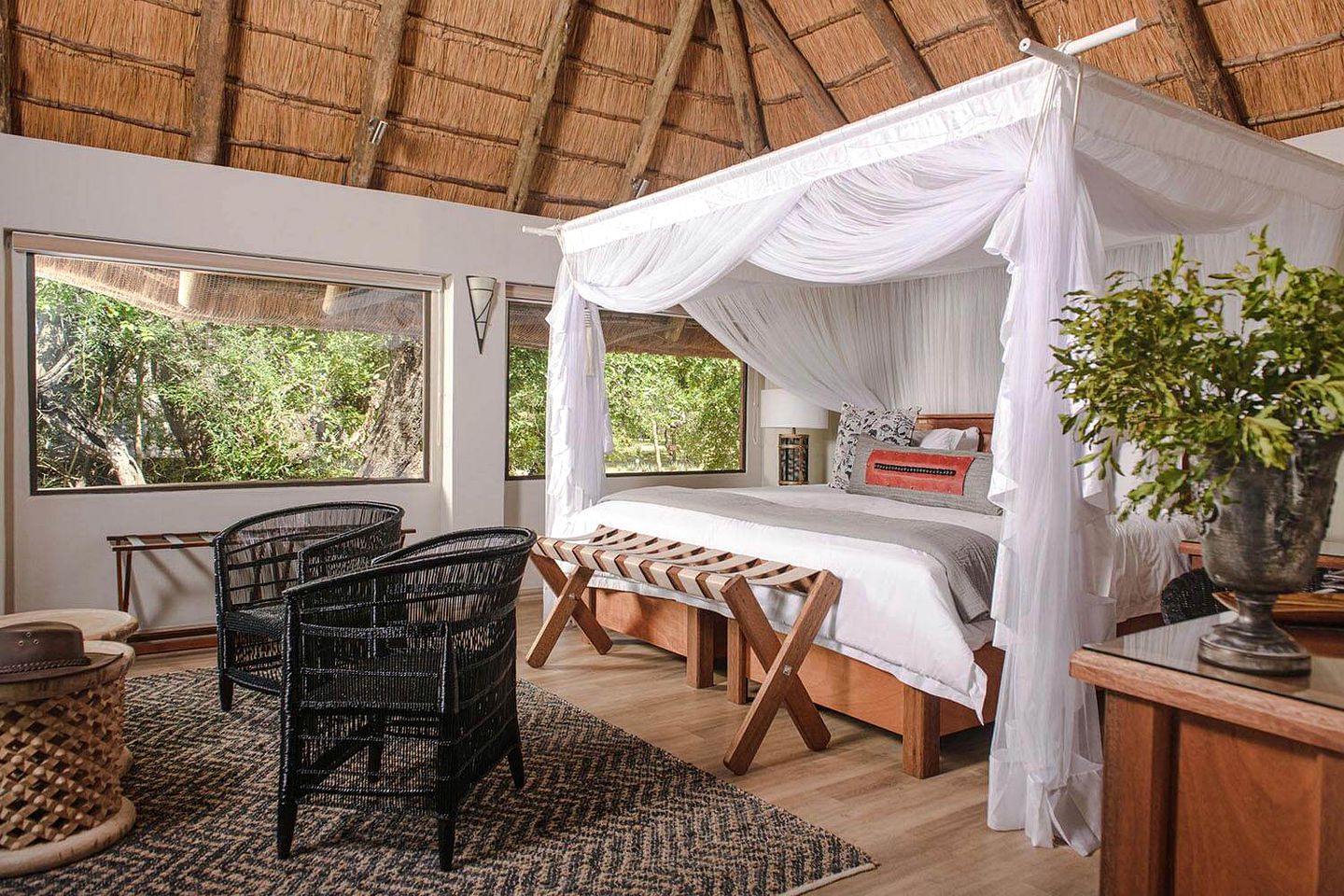 Luxury Lodge Rental with Pool in Hoedspruit, South Africa