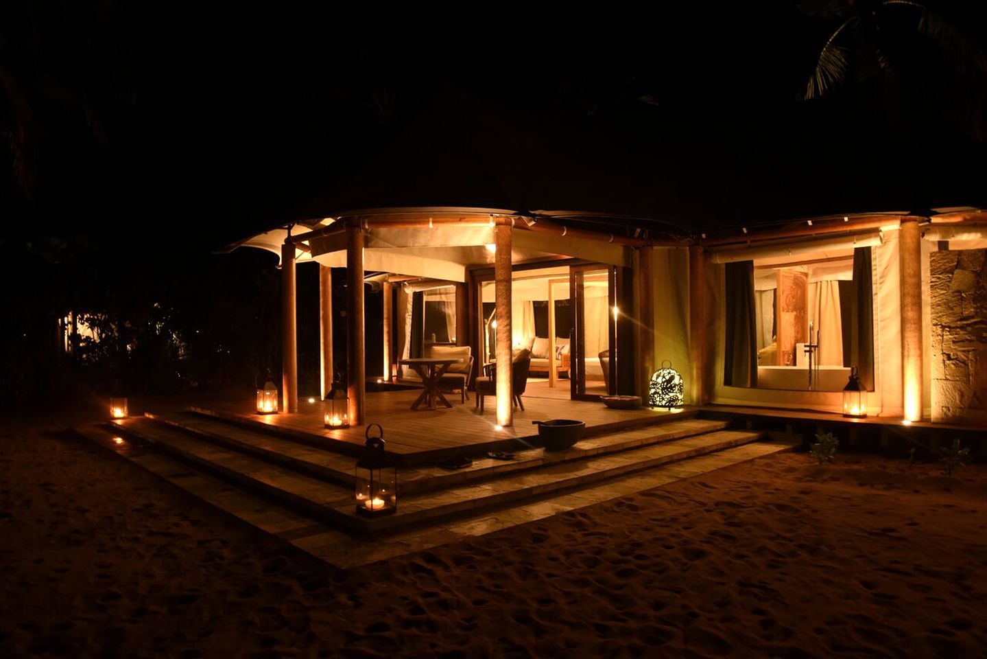 Tented Cabin with a Private Garden for a Romantic Getaway to Kalkudah Beach, Sri Lanka