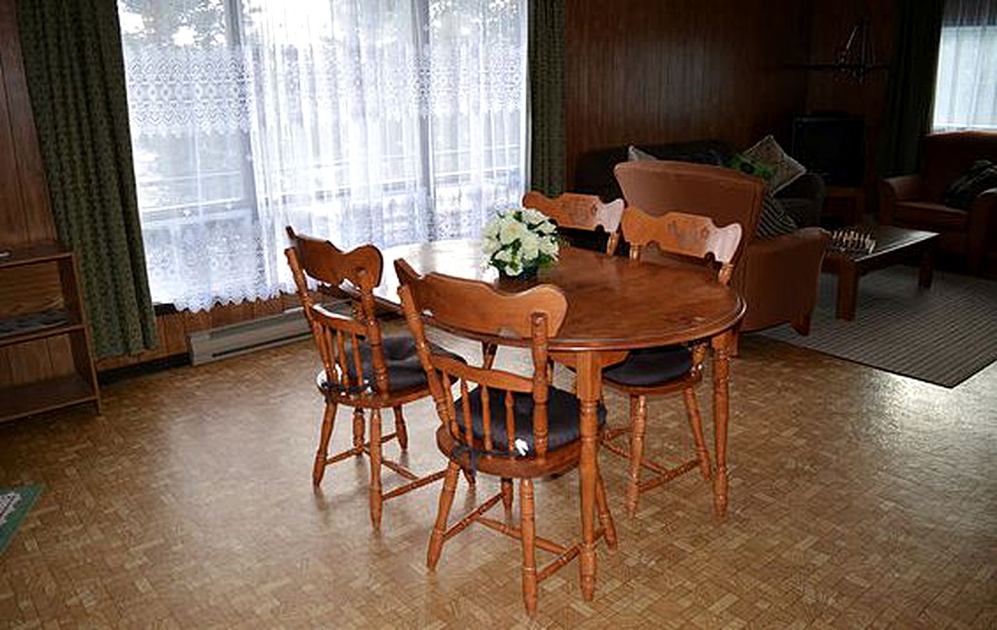 Spacious Cottage Rental with a Wood-Burning Stove near Parry Island, Ontario