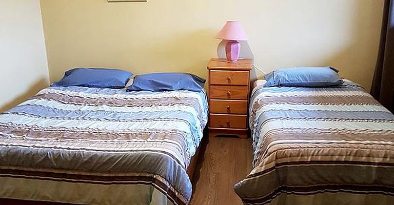 Vacation Rentals (Nobel, Ontario, Canada)