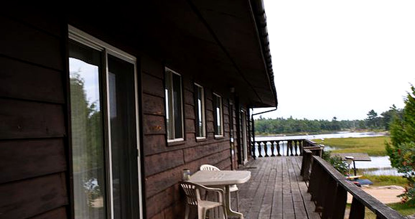 Spacious Waterfront Cottage Rental for a Family-Friendly Getaway on Georgian Bay, Ontario