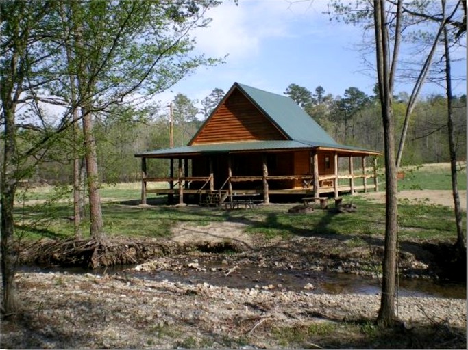 Cabins (Norman, Arkansas, United States)