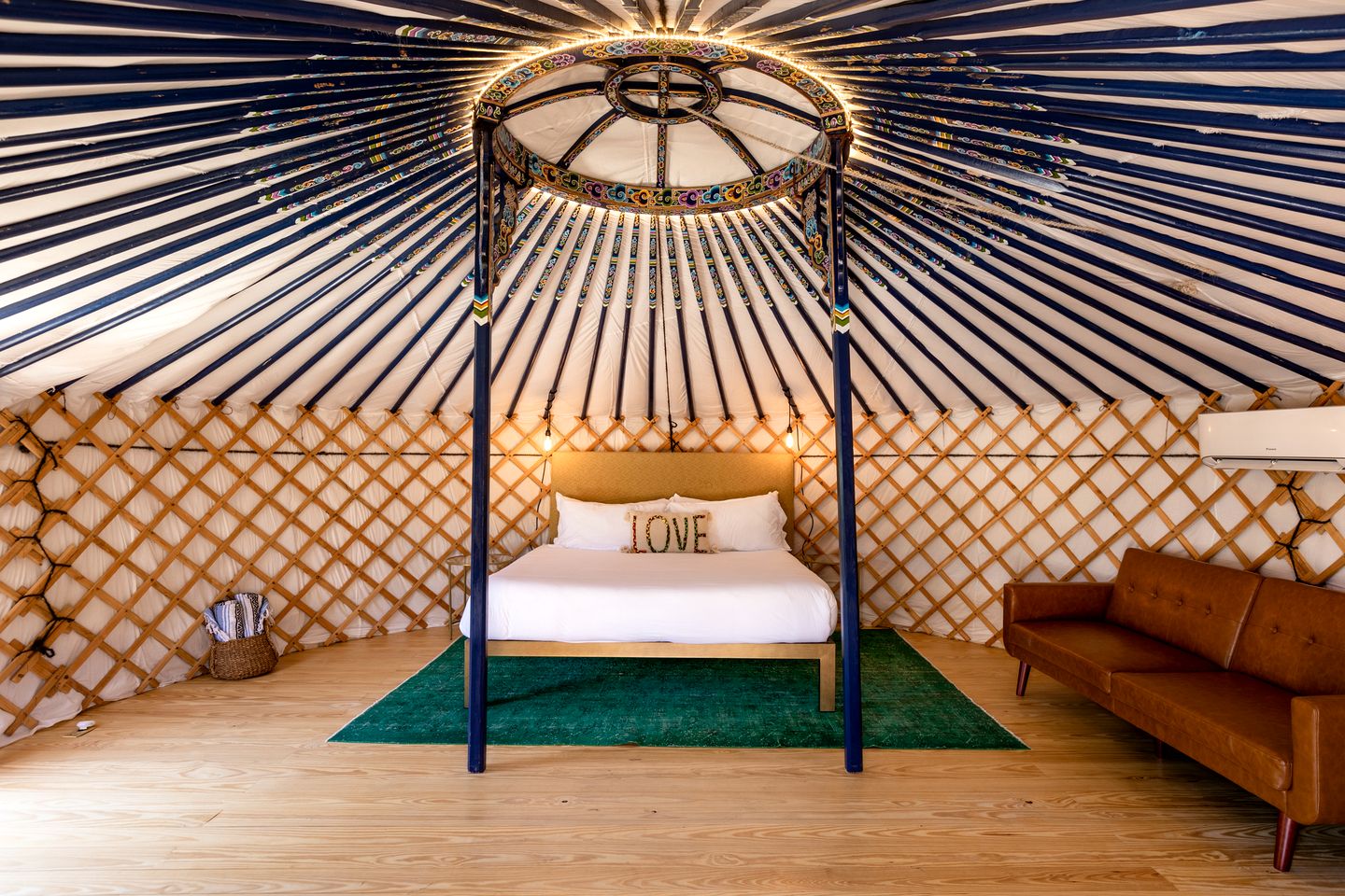 Secluded Romantic Yurt with Amazing Views in Dripping Springs, Texas