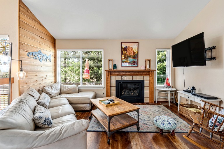 Cabins (United States of America, Groveland, California)