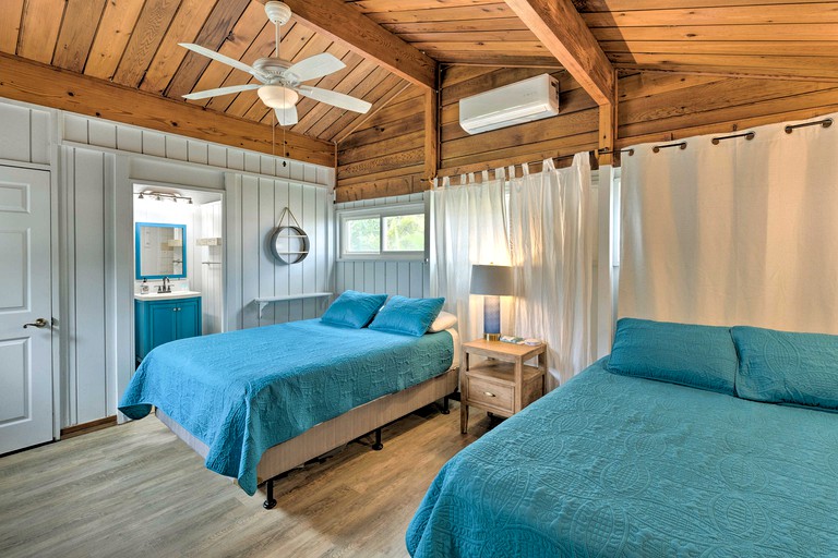 Beach Houses (United States of America, Anahola , Hawaii)