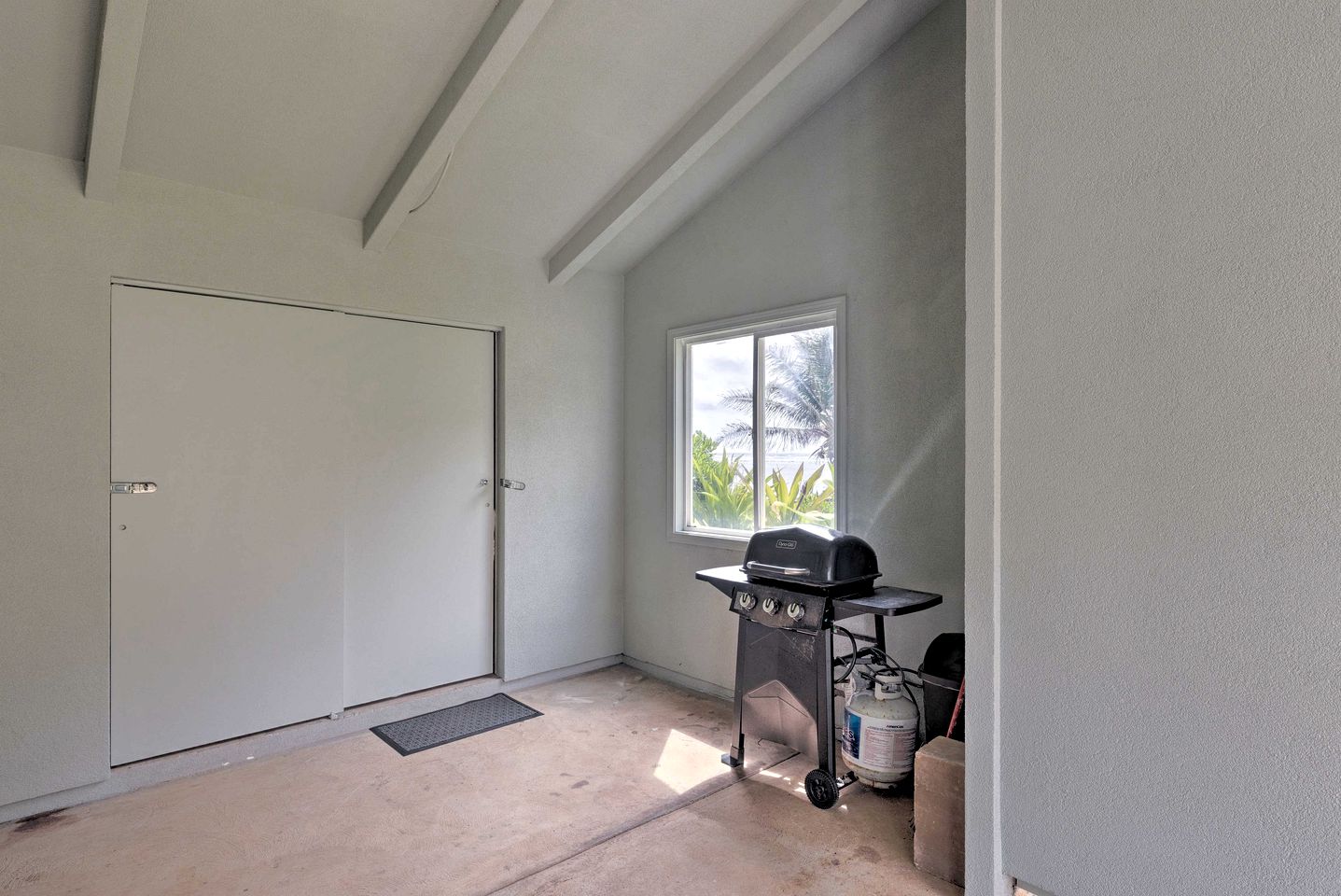 Chic Beach House with Incredible Views Perfect for Water Sports in Anahola, Hawaii