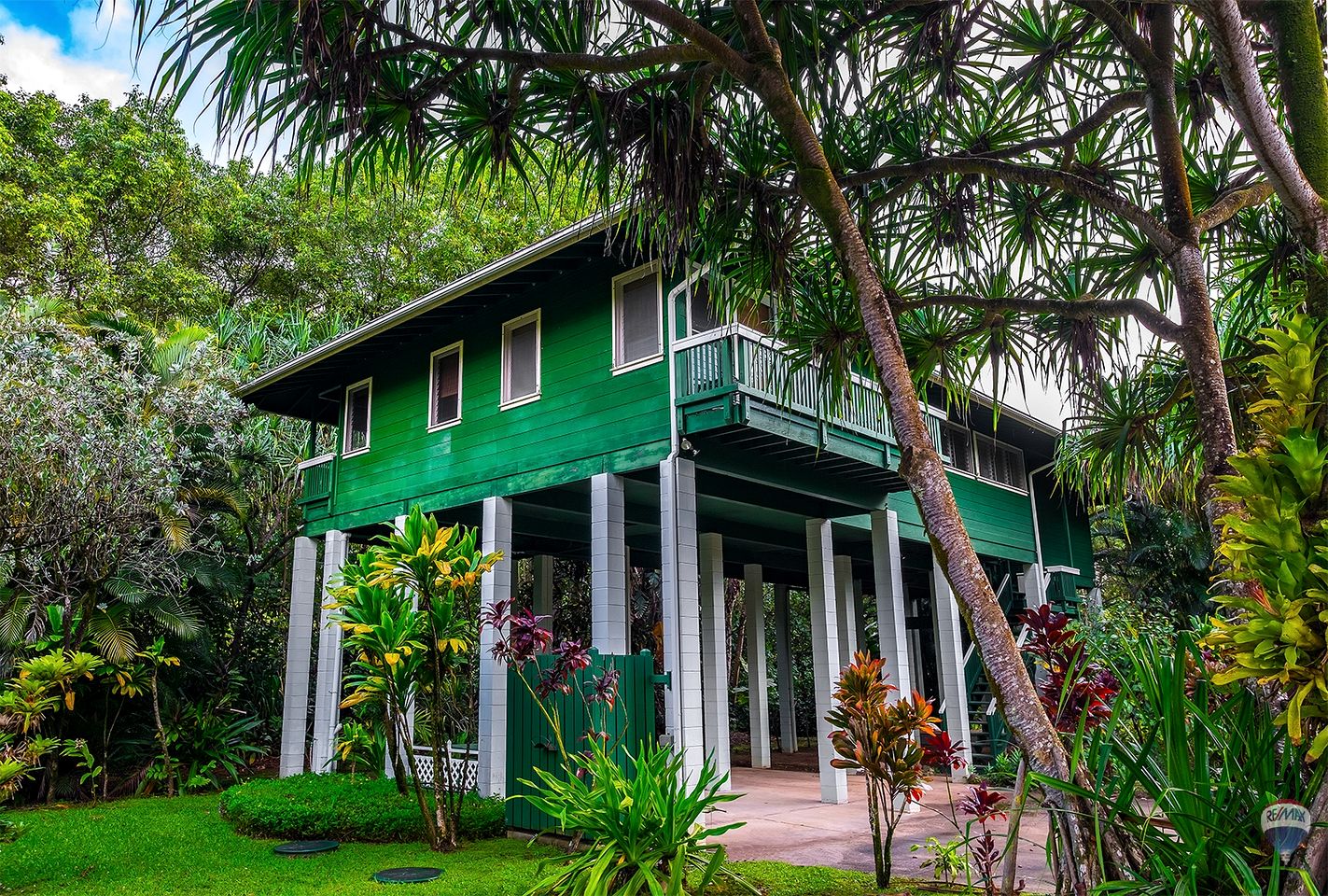 Extraordinary Tree House with Screened-In Lanai and Frontage Along the Wainiha River, Kauai, Hawaii