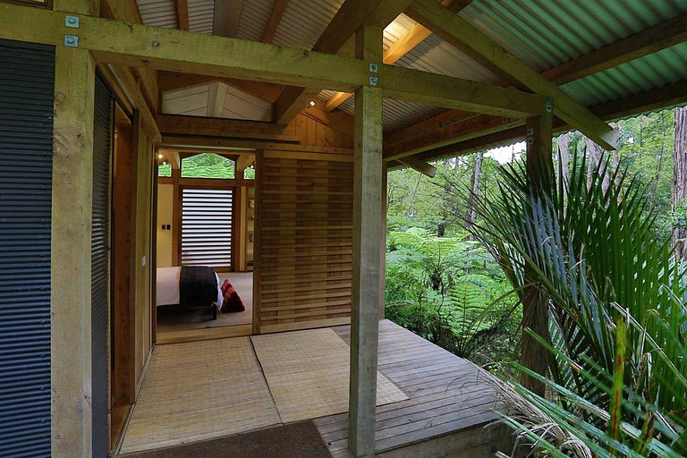 Cabins (Titirangi, North Island, New Zealand)