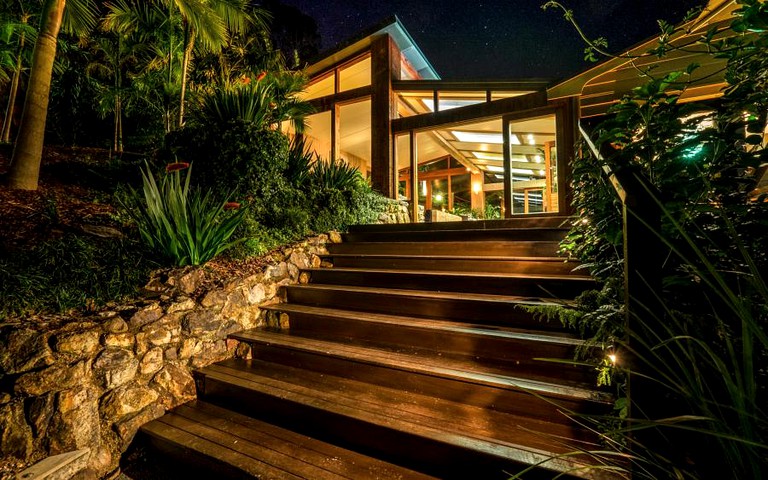 Beach Houses (Waiheke Island, North Island, New Zealand)