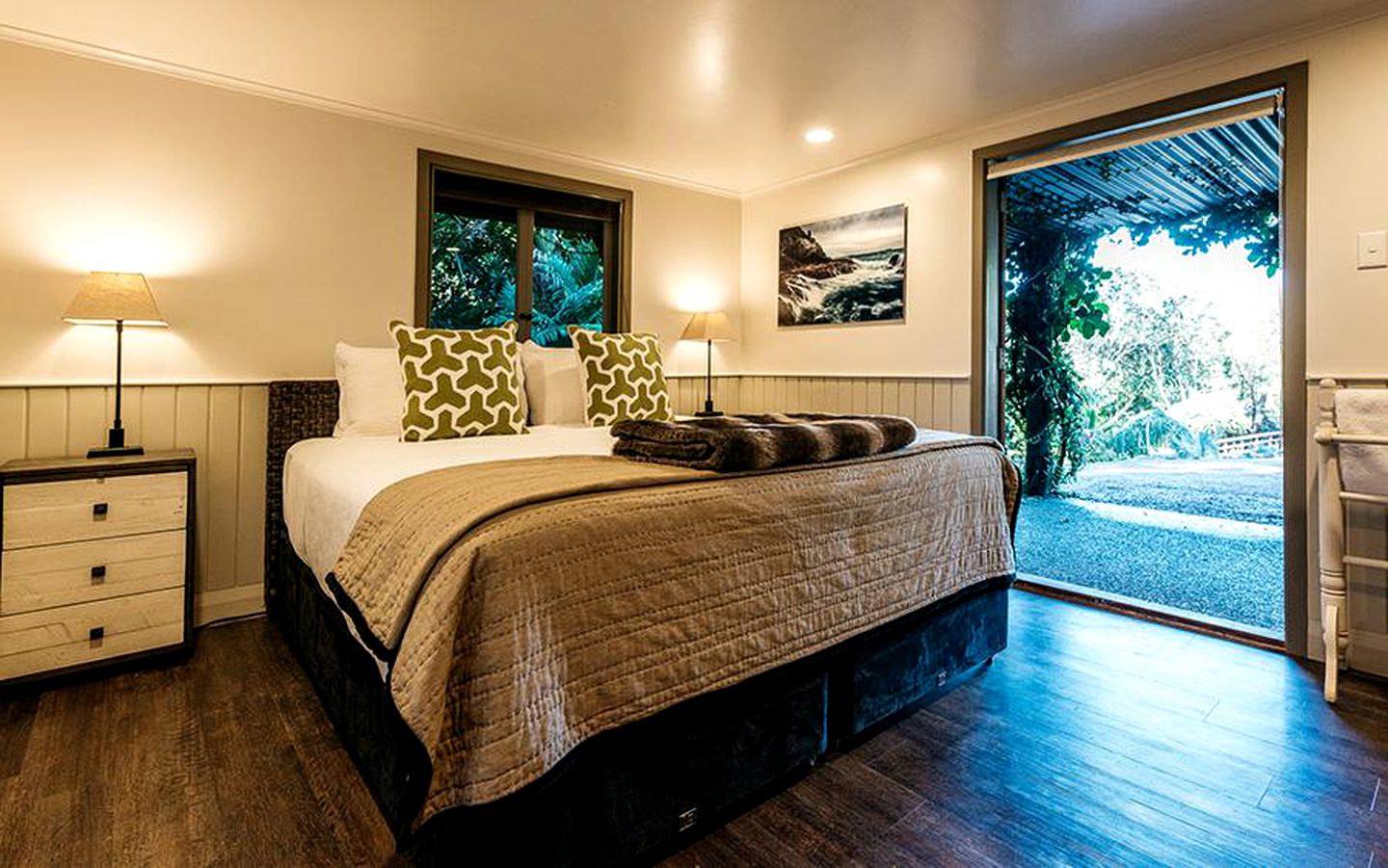 Luxury Lodge Rental with Saltwater Pool for Group Holiday in Palm Beach, Waiheke Island