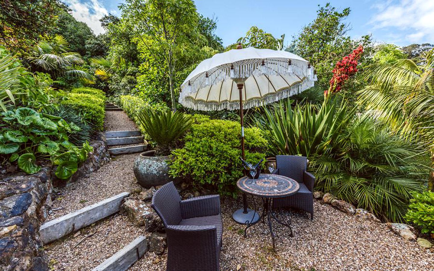 Luxury Lodge Rental with Saltwater Pool for Group Holiday in Palm Beach, Waiheke Island