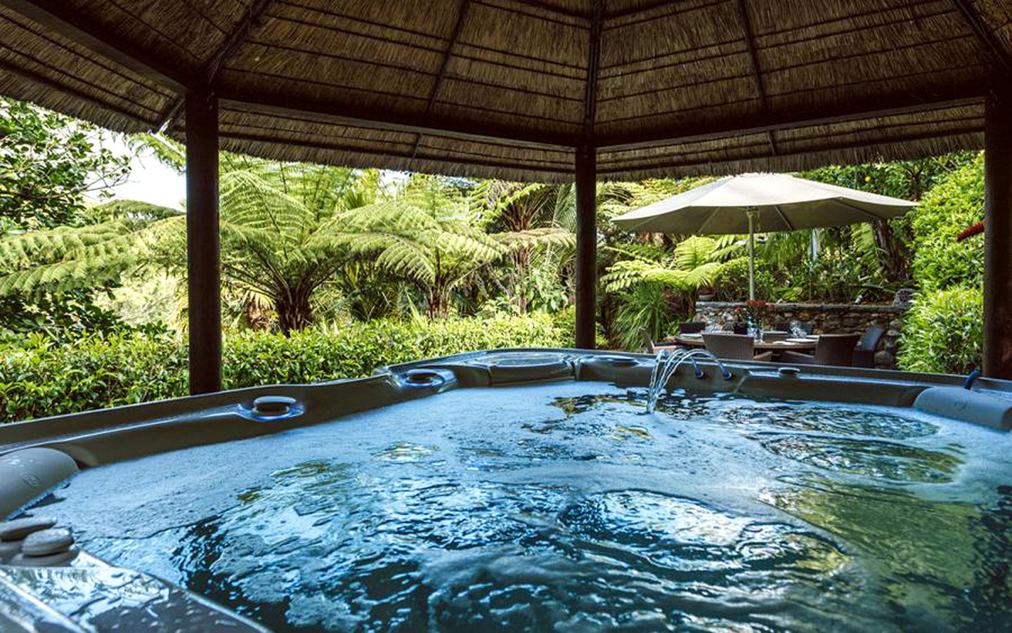 Luxury Lodge Rental with Saltwater Pool for Group Holiday in Palm Beach, Waiheke Island