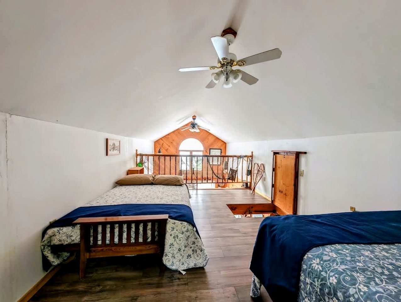 Stunning Waterfront Cabin on Flanders Pond for an Amazing Family Adventure in Sullivan, Maine
